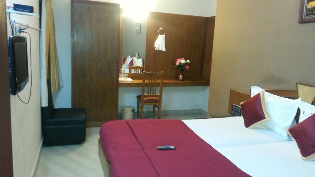 Central Residency Ξενοδοχείο Τσενάι Εξωτερικό φωτογραφία